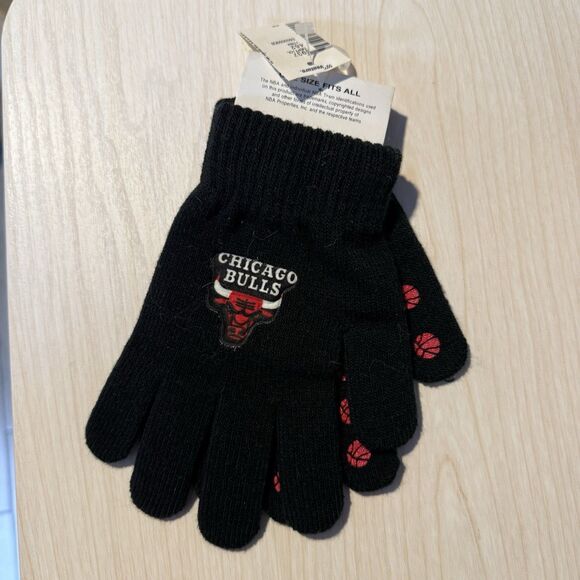 NWT VTG Old Stock NBA Chicago Bulls Black Stretch Knit Gloves OS Patches Winter - Picture 3 of 7